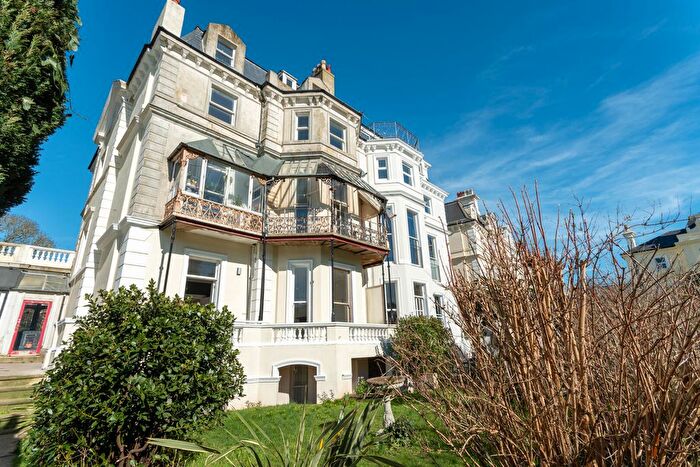 2 Bedroom Flat To Rent In Augusta Gardens, Folkestone, CT20