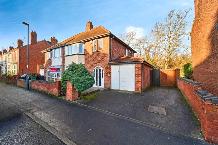 3 Bedroom Semi Detached House For Sale In Borneo Street, Walsall, West Midlands, WS4