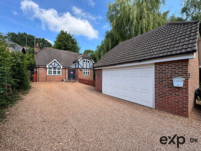 4 Bedroom Detached House For Sale In Meadow Lane, Culverstone, Meopham, Kent, DA13