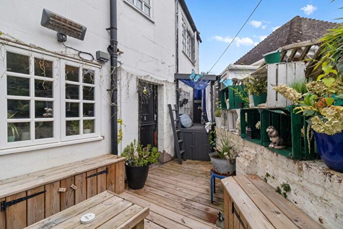 2 Bedroom Flat For Sale In Flat, Old Road North, Kempsey, Worcester., WR5