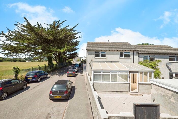 3 Bedroom End Of Terrace House For Sale In Harveys Way, Hayle, Cornwall, TR27