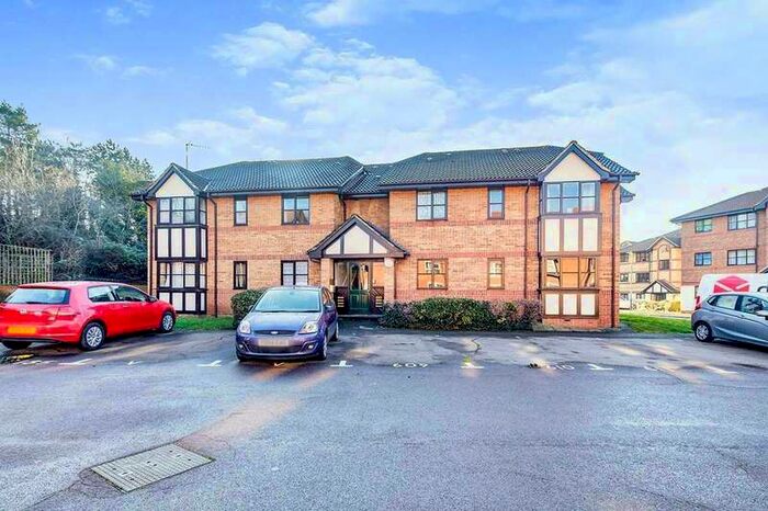2 Bedroom Apartment To Rent In Pickering Court, Osbourne Road, Dartford, Kent, DA2