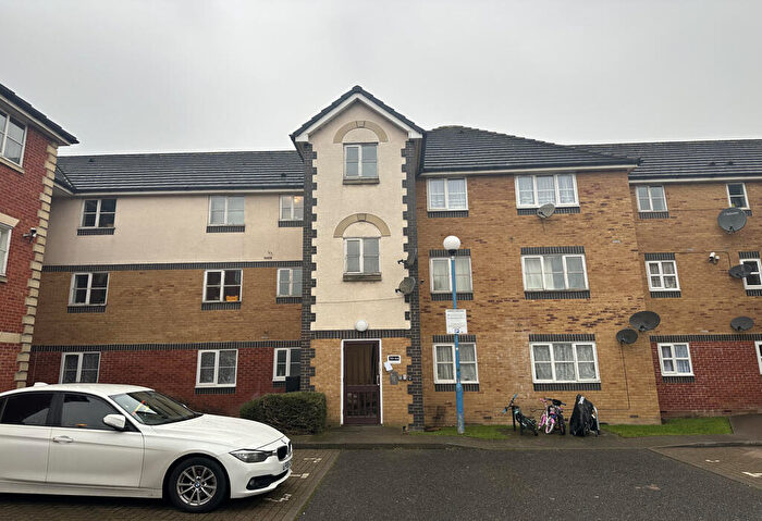 2 Bedroom Flat To Rent In St. Aidans Court, Barking, IG11