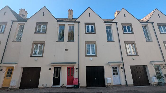 3 Bedroom Terraced House To Rent In West Hill Area, Portishead, BS20