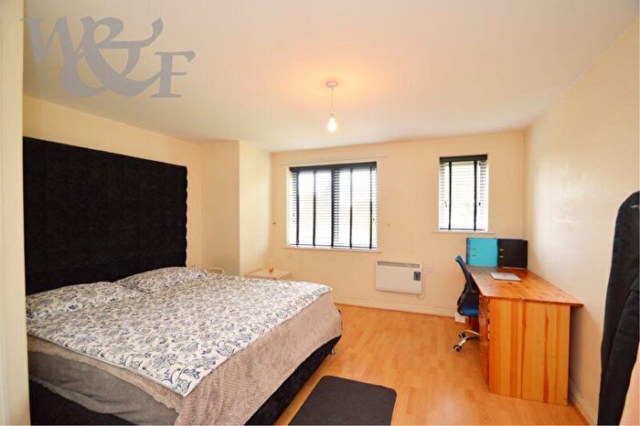 2 Bedroom Flat For Sale In City Gate, Erdington, Birmingham, B23