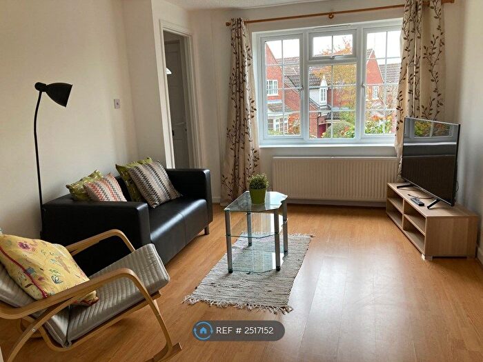 3 Bedroom Terraced House To Rent In Ashdales, St Albans, AL1