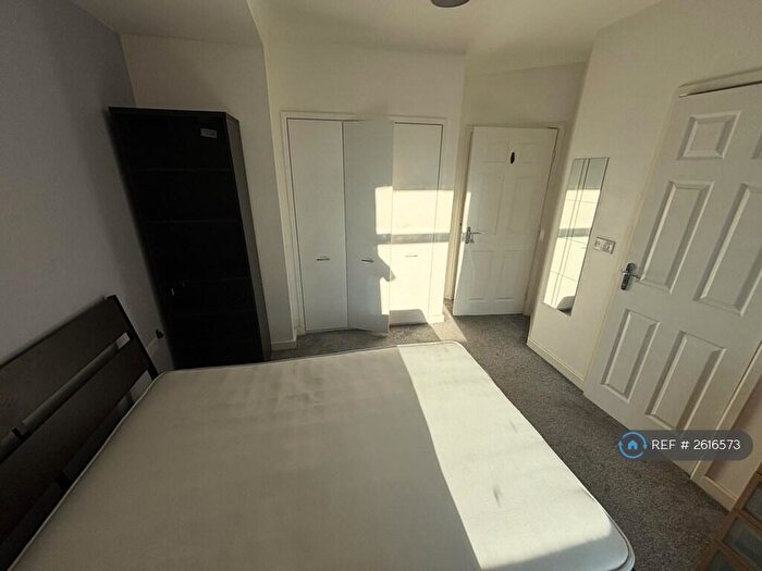 2 Bedroom Flat To Rent In Abbey Street, Nottingham, NG7