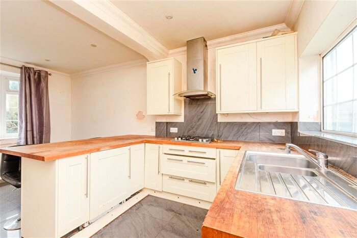 3 Bedroom Semi-Detached House For Sale In Warden Road, Rochester, Kent, ME1