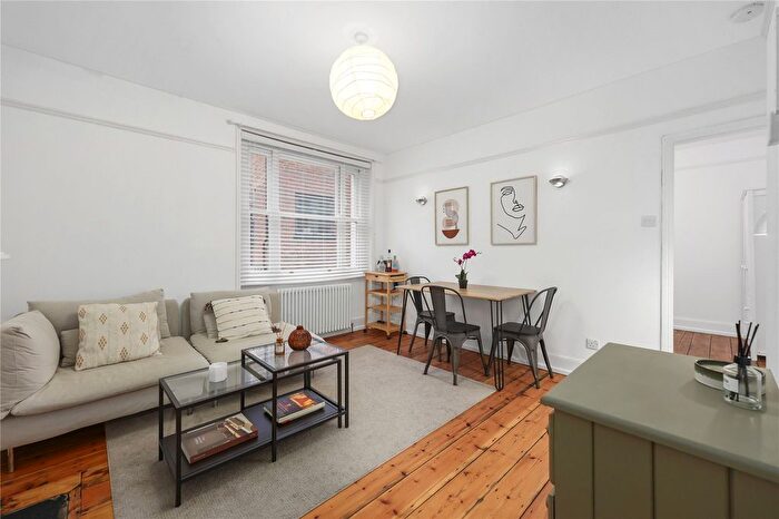 2 Bedroom Property To Rent In Hanway Place, London, W1T