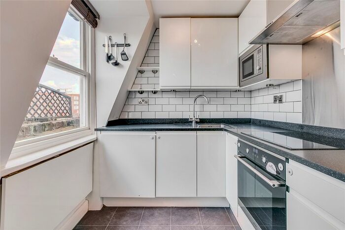 2 Bedroom Flat To Rent In Cumberland Street, London, SW1V