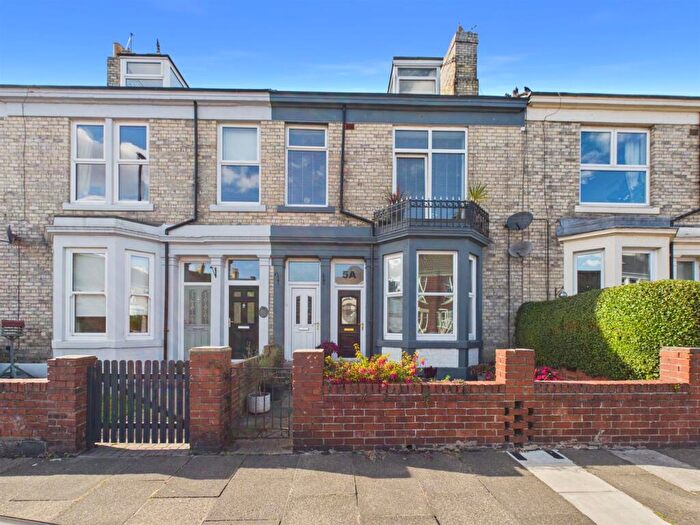 3 Bedroom Apartment For Sale In Park Crescent, North Shields, NE30