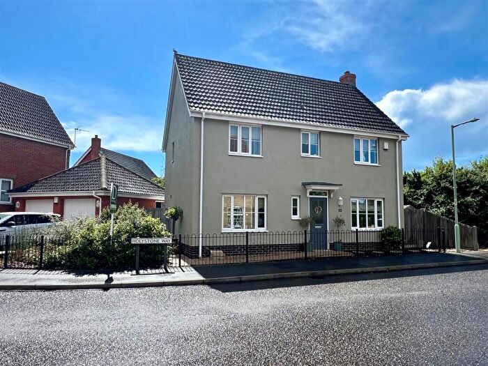 4 Bedroom Detached House For Sale In Holystone Way, Carlton Colville, Lowestoft, NR33