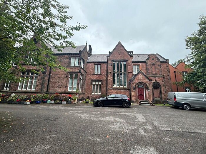 2 Bedroom Apartment To Rent In North Drive, Liverpool, Merseyside, L12