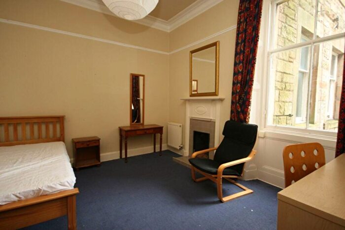 5 Bedroom Flat To Rent In Strathearn Road, Marchmont, Edinburgh, EH9