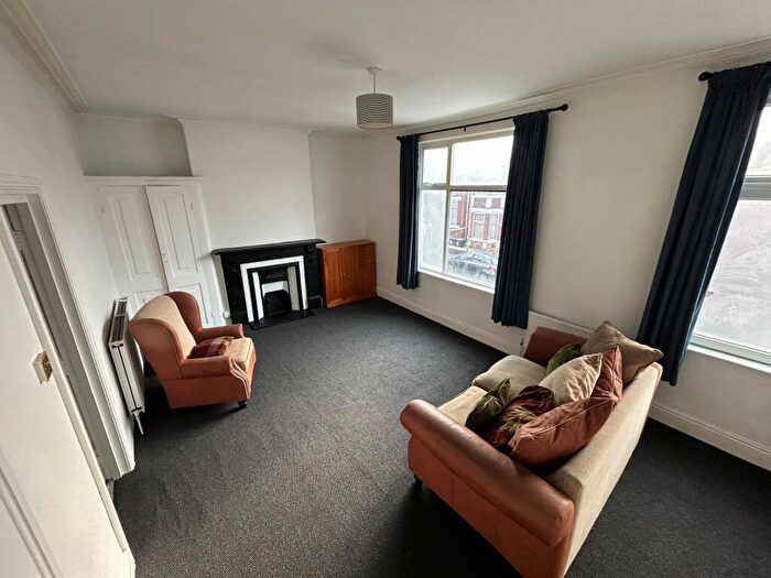 1 Bedroom Flat To Rent In St. Vincent Avenue Middle Floor Flat, Doncaster, DN1