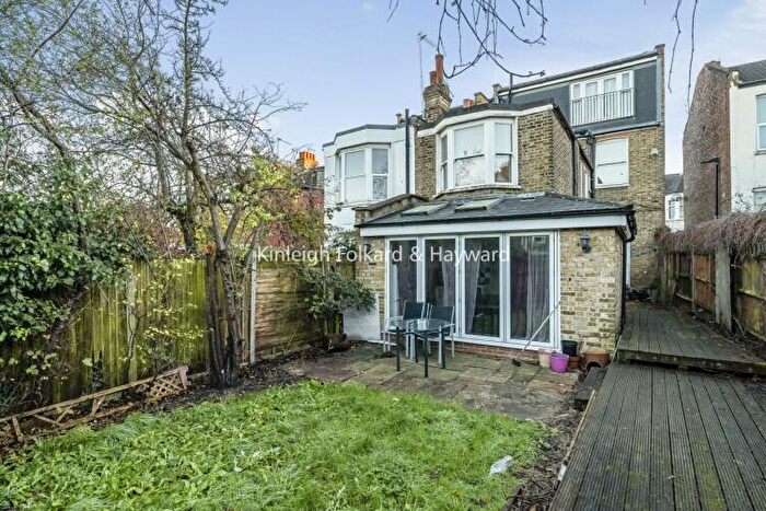 5 Bedroom House To Rent In Warham Road London, N4
