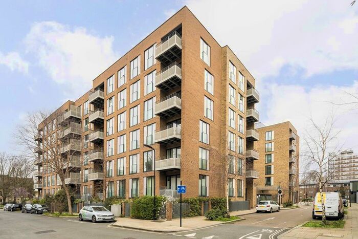 2 Bedroom Flat To Rent In Lovelace Street, London, E8