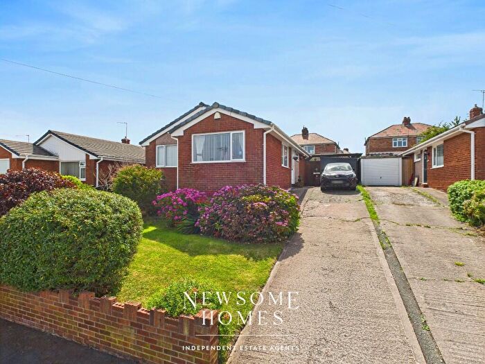 3 Bedroom Detached Bungalow For Sale In Fron Las, Pen-Y-Maes, CH8