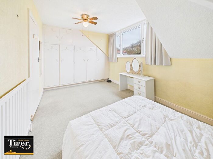 3 Bedroom Semi-Detached Bungalow For Sale In Thirlmere Road, Blackpool, FY4