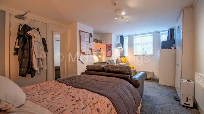 1 Bedroom Flat To Rent In Studio Flat, Manor Terrace, Leeds, LS6