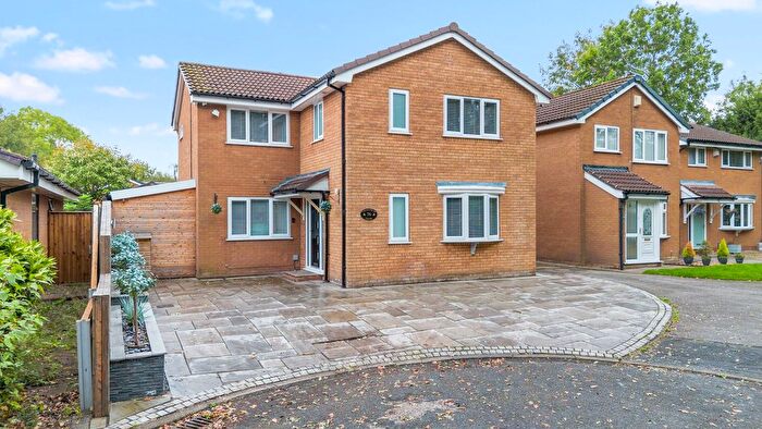 4 Bedroom Detached House For Sale In Coldstream Close, Warrington, WA2