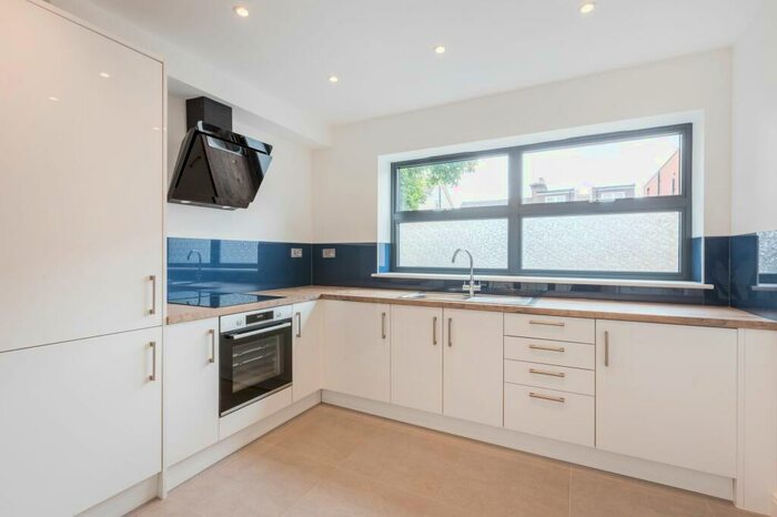 1 Bedroom Flat To Rent In Lansdowne Road, Croydon, CR0