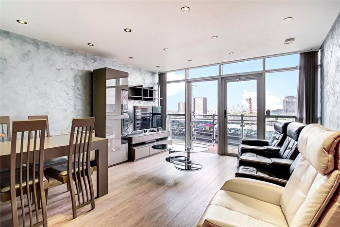 2 Bedroom Flat To Rent In Gerry Raffles Square London, E15