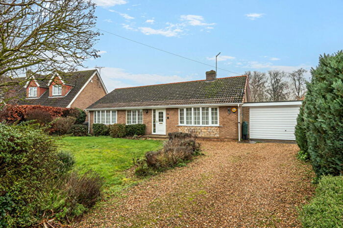 3 Bedroom Detached Bungalow For Sale In High Street, Carlby, PE9