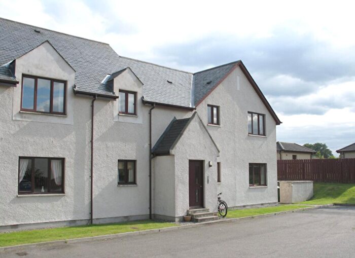 2 Bedroom Flat To Rent In Old Edinburgh Court, Inverness, IV2