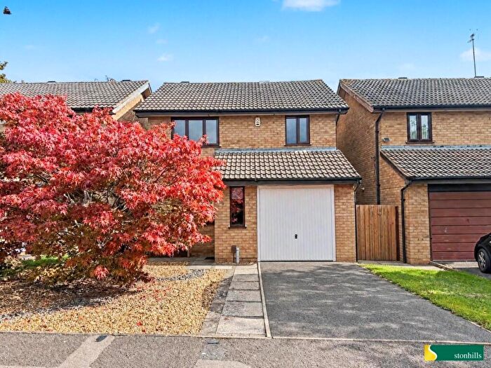 3 Bedroom Detached House For Sale In The Avenue, Cliftonville, Northampton, NN1