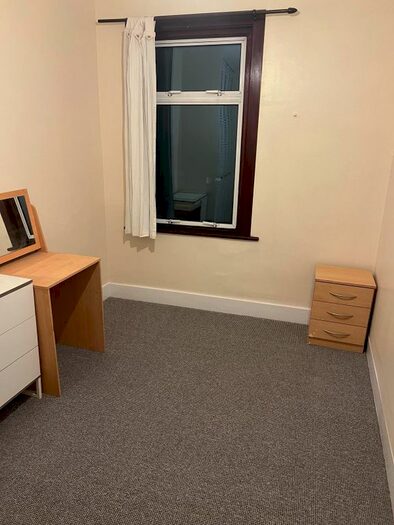 1 Bedroom Flat To Rent In Stanley Road, Hounslow, TW3