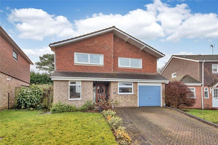 5 Bedroom Detached House For Sale In Chesterfield Drive, Sevenoaks, Kent, TN13