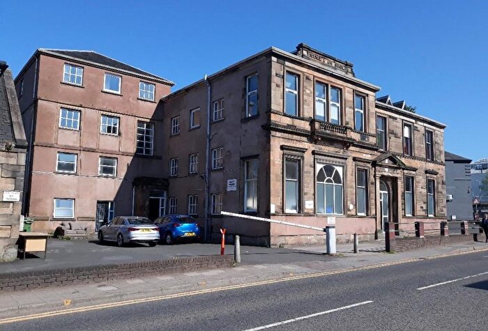2 Bedroom Flat To Rent In Silk House, Falkirk, FK1