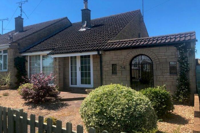 2 Bedroom Bungalow To Rent In Whitminster, Gloucester, GL2