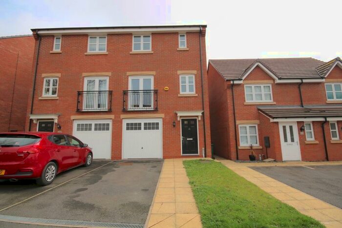 5 Bedroom Semi-Detached House To Rent In Humber Road, Coventry, CV3