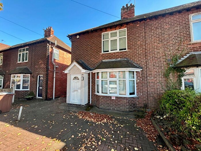 3 Bedroom Semi Detached House To Rent In Beeston Road, Nottingham, NG7