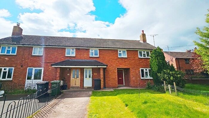2 Bedroom Flat For Sale In Clehonger, Herefordshire, HR2