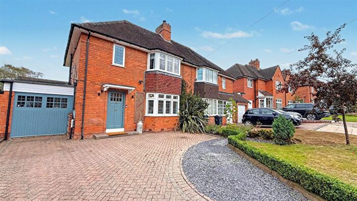 3 Bedroom Semi-Detached House For Sale In Claines Road, Bournville, Birmingham, B31