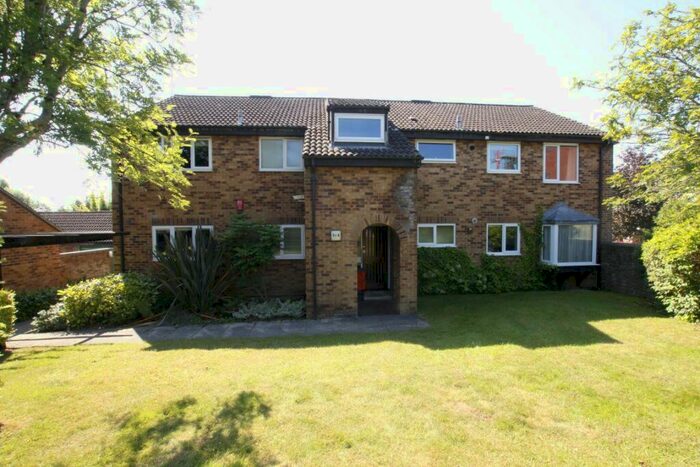 1 Bedroom Flat To Rent In The Weavers, SN3