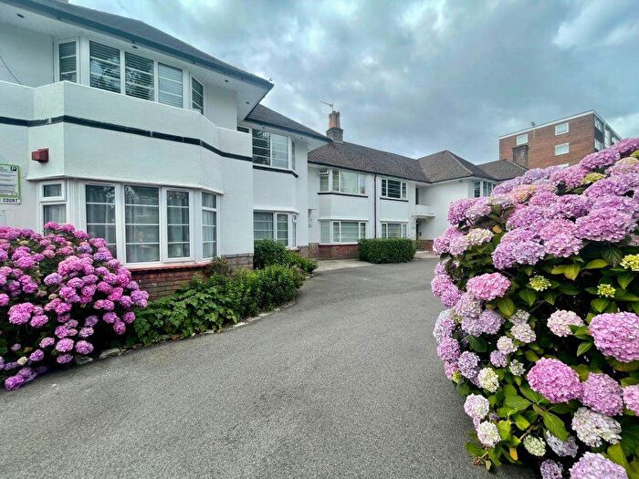 1 Bedroom Flat To Rent In Princess Road, Branksome (), P07