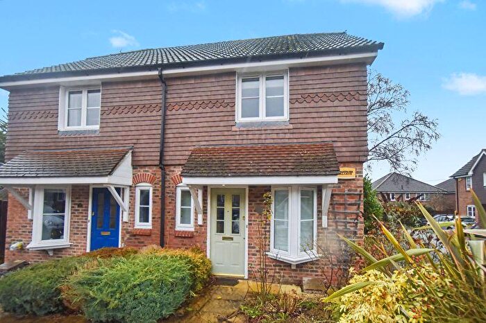 2 Bedroom Semi Detached House To Rent In Lanes End, Basingstoke, RG24