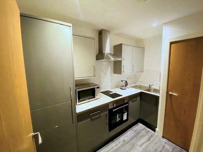 1 Bedroom Flat To Rent In Vicar Lane, Bradford, BD1