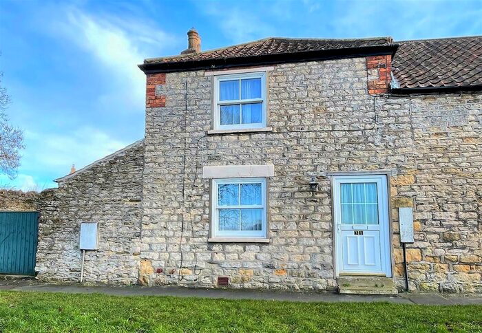 3 Bedroom Cottage For Sale In Main Street, Seamer, Scarborough, YO12