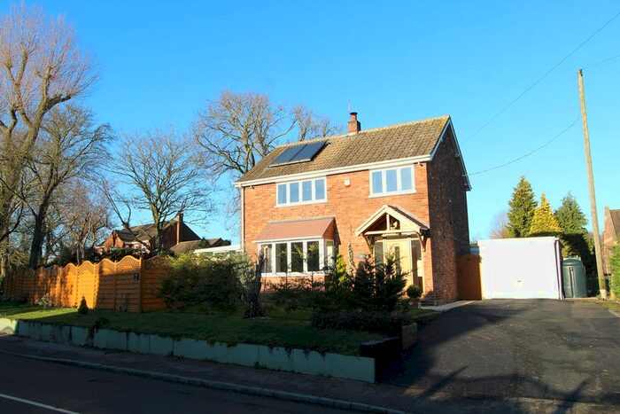 3 Bedroom Detached House For Sale In Walton Road, Kimcote, LE17