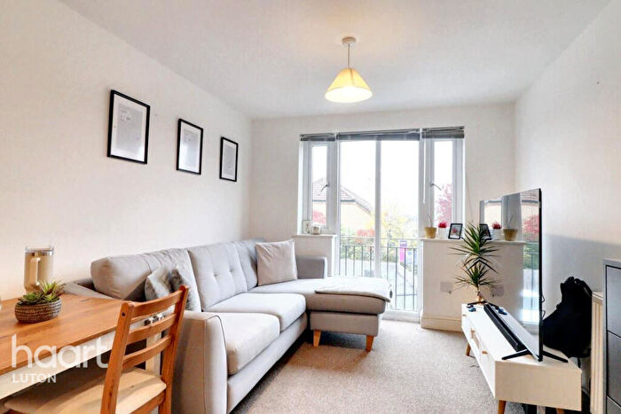 1 Bedroom Flat For Sale In Mulberry Close, Luton, LU1