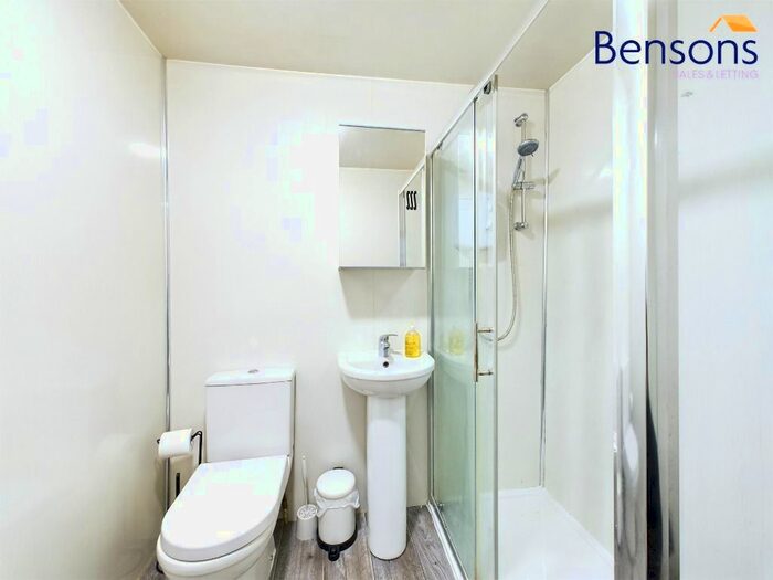 2 Bedroom Maisonette To Rent In Westwood Square, Westwood, East Kilbride, South Lanarkshire, G75