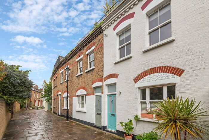 3 Bedroom Terraced House To Rent In Quill Lane, West Putney, SW15