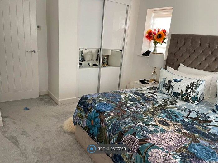 Studio To Rent In Near Wexham Park Hospital, Wexham, Slough, SL3