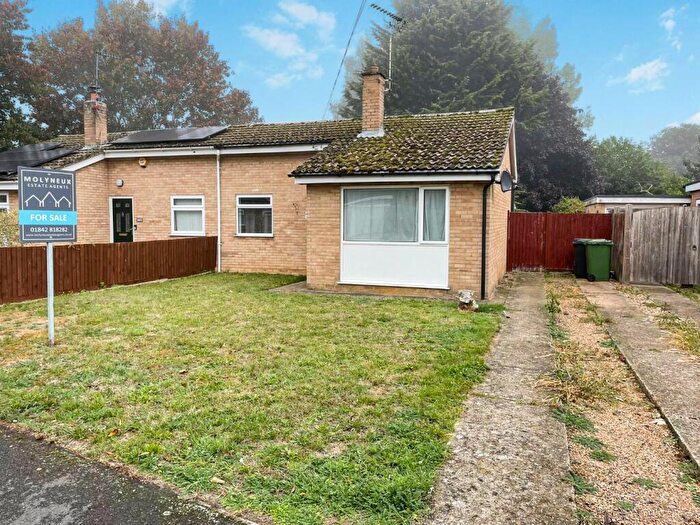 2 Bedroom Semi-Detached Bungalow For Sale In Angerstein Close, Weeting, IP27
