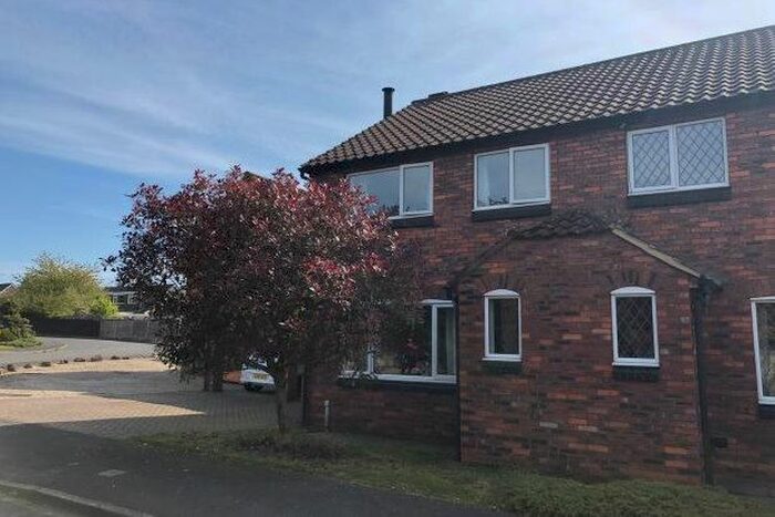 3 Bedroom Semi-Detached House To Rent In Town End Close, Pickering, YO18